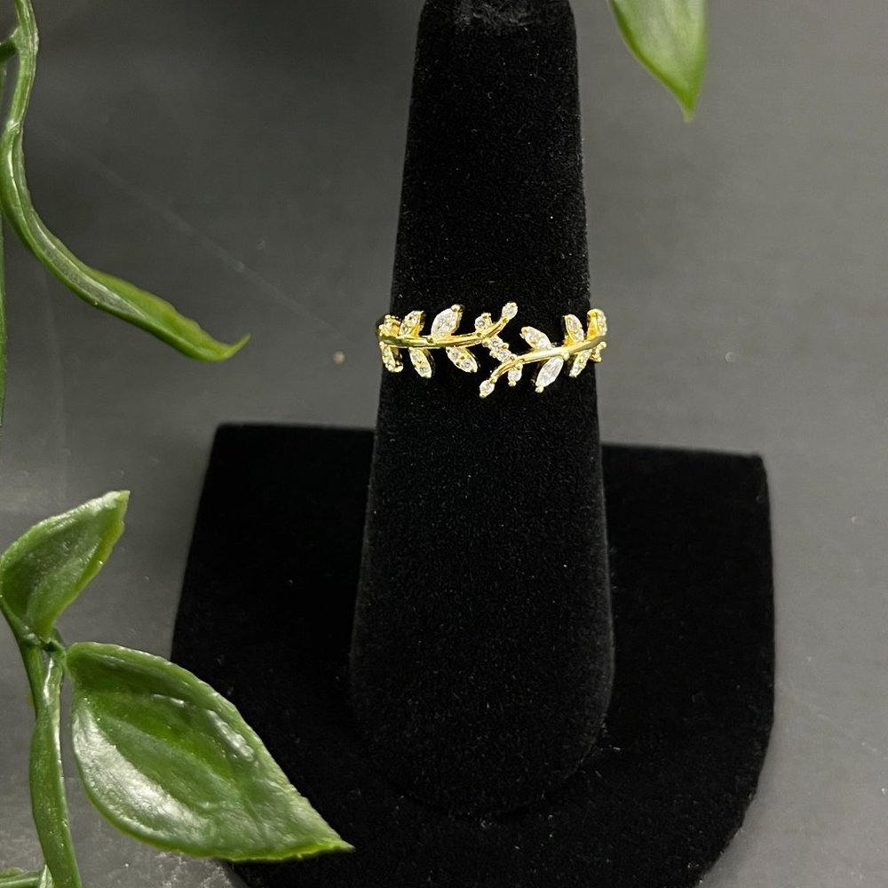 S925 Sterling Silver Cubic Zirconia Leaf Vine Adjustable Open Ring NEW - Picture 3 of 12